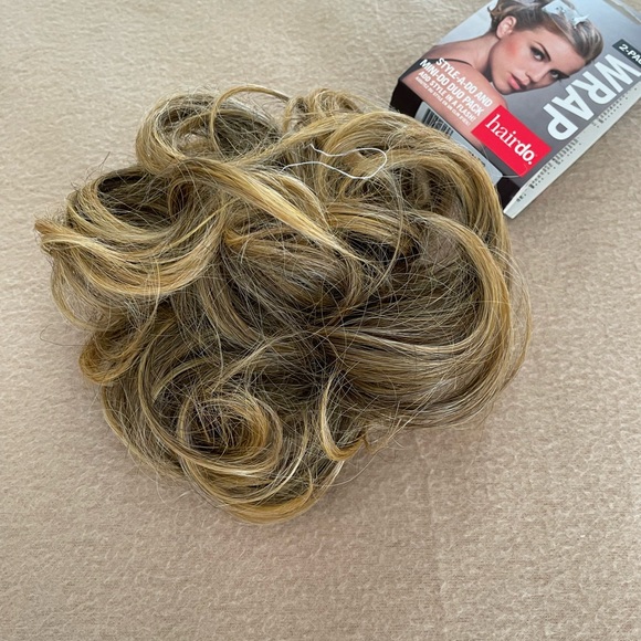 Set of 3 Hair clip on Hairdo’s - Picture 9 of 13